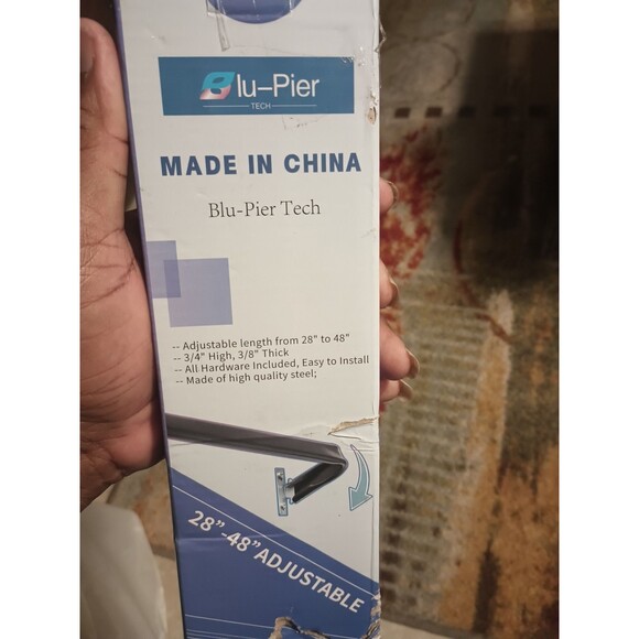 White Adjustable Curtain Rod 28in To 48in Blu-Pier Tech Spring Tension - Picture 4 of 4